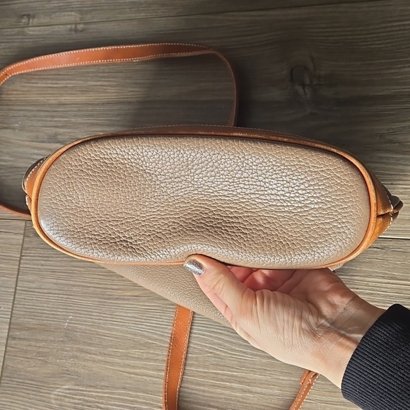 Vintage Bonavi Genuine Leather Bag - Picture 7 of 8